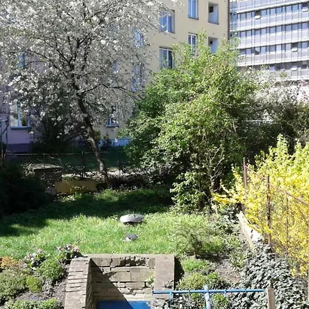 Nadja - * Praga